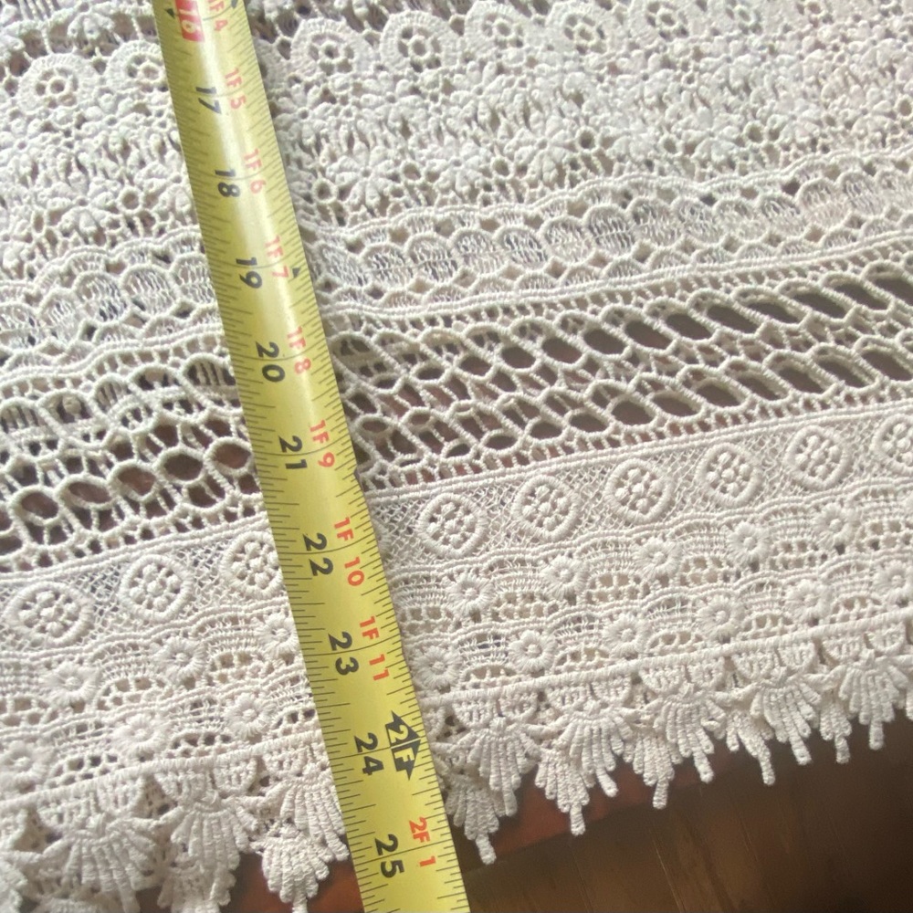 NWT CAbi Capri Crochet Top #5026 - Picture 4 of 5